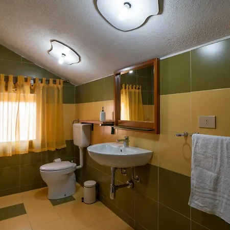 Apartmán Attico Panoramico Ca Rina Solanas (Cagliari)